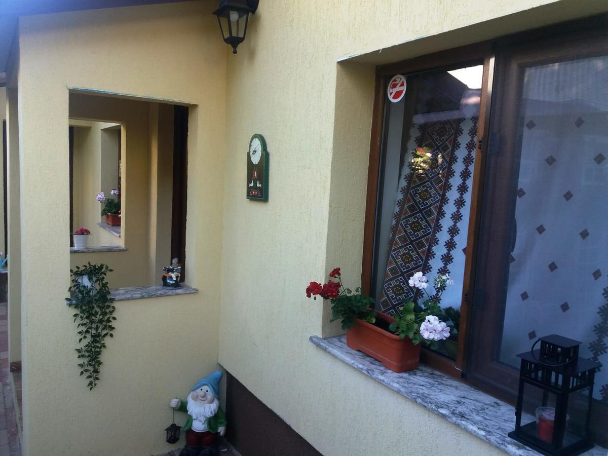 Casuta Bunicilor Villa Bukarest Kültér fotó